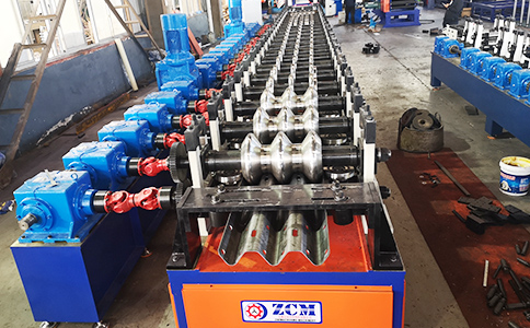 立體車庫(kù)浪板成型機(jī)的相關(guān)參數(shù)